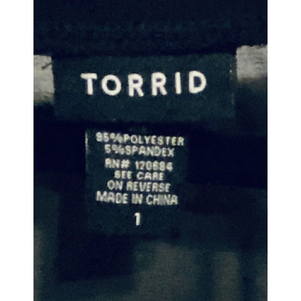 Torrid Lace Top Womens 1X Scalloped Hem Sheer Neckline Black Stretch Boho - Picture 4 of 7